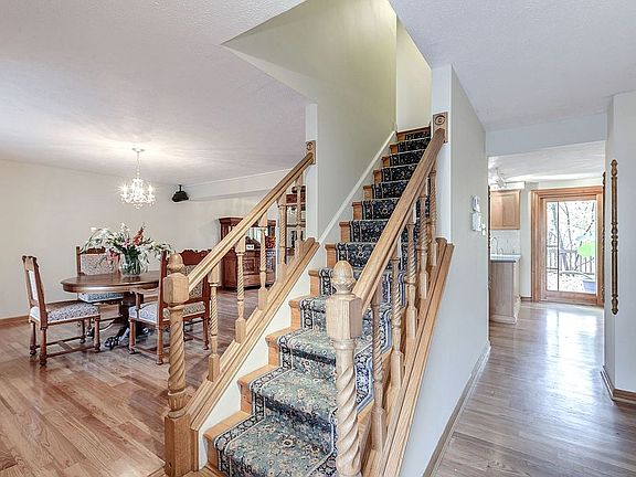 3rd image of 8225 Cambourne Ct