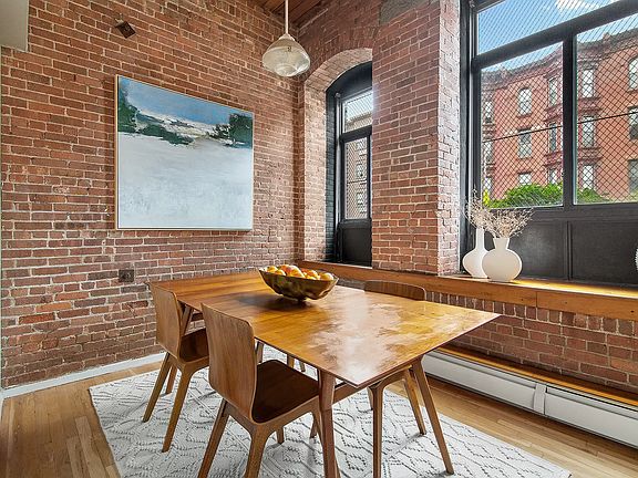 3rd image of 420 12th St APT L1r