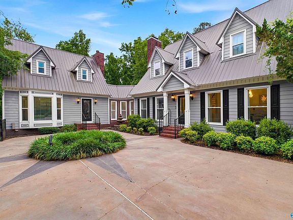 3rd image of 130 Aniska Dr
