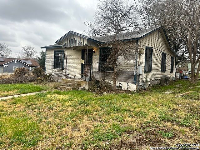 1st image of 2632 WADE ST