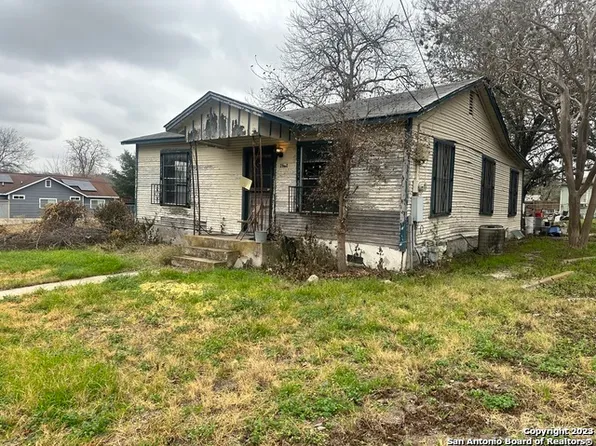 2632 WADE ST, San Antonio, TX 78210