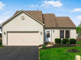 816 Whitehead Dr, Pataskala, OH 43062