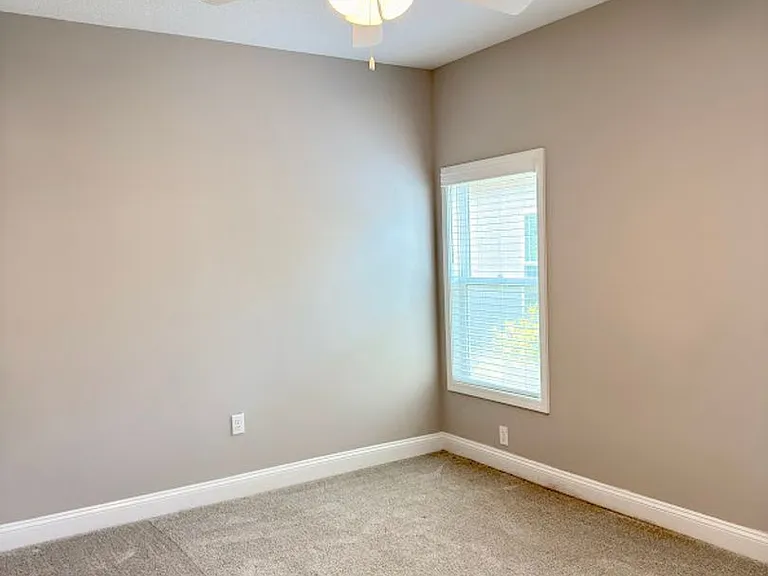 140 The Villas Way — Photo 6