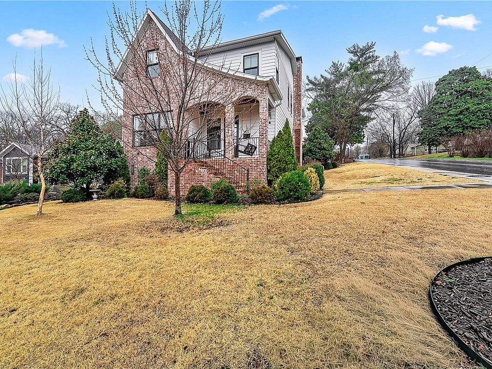 1st image of 402 W Prospect St