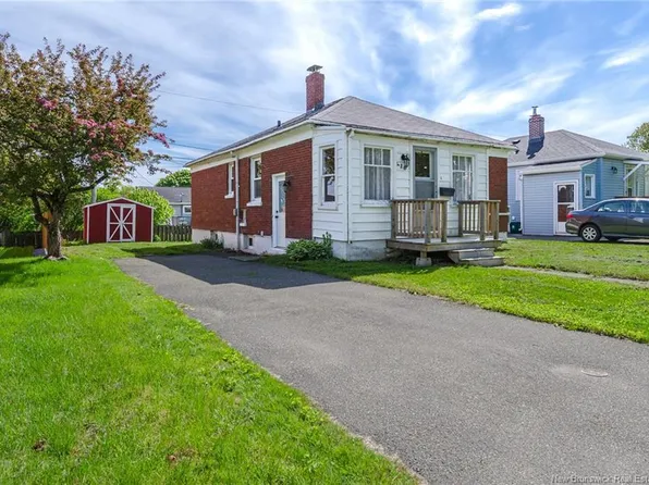428 Argyle St, Saint John, NB E2M 3A7