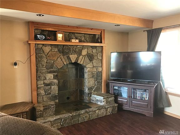 4th image of 408 Williams Dr