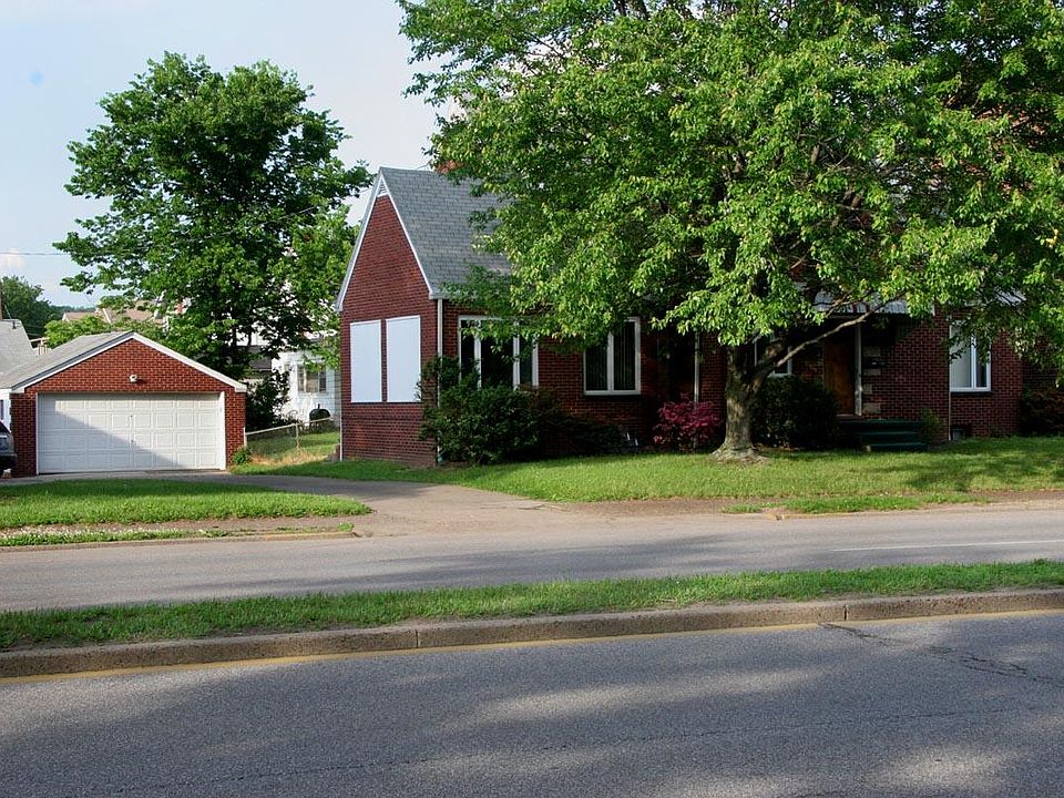 1st image of 802 Kanawha Blvd W #B
