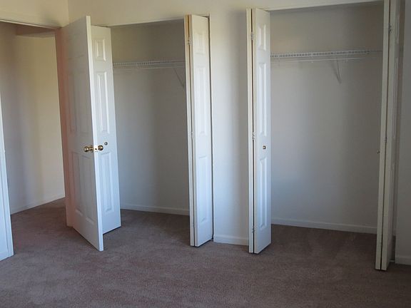 5th image of 1075 N Black River Dr APT 3