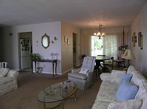 4th image of 829 Milan Ave