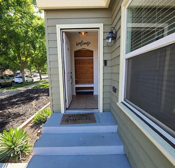 5 Chestnut St — Photo 2