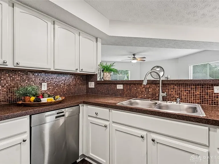 2945 Kant Pl — Photo 13