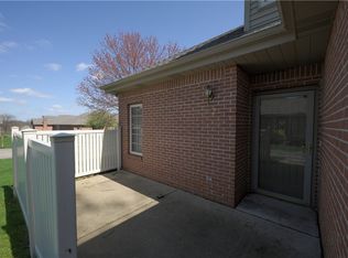 122 Crosswynds Dr, Beaver Falls, PA 15010