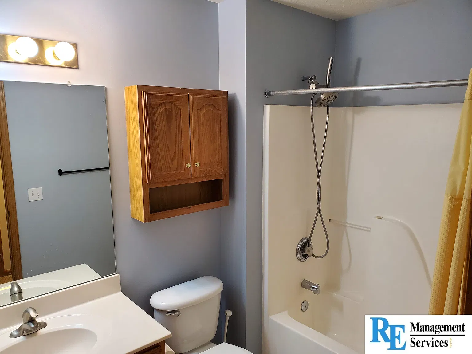 3 bed, 1400 sqft, $2,000 — Photo 2