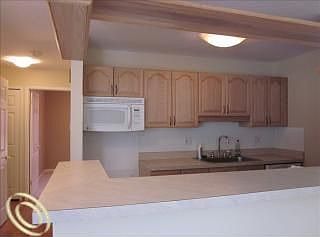 5th image of 40508 Newport Dr