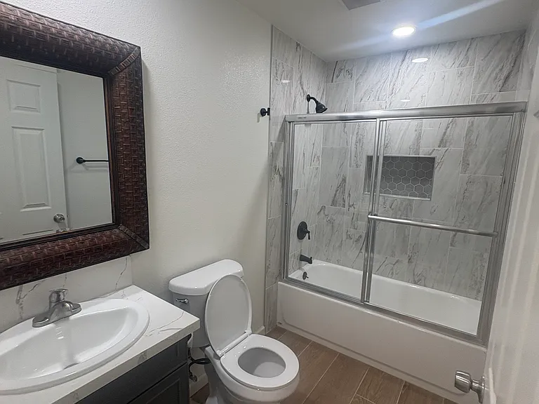 1517 N Millbrook Ave — Photo 7