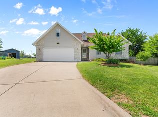 2750 Lee St, Republic, MO 65738