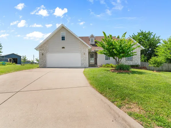 2750 E Lee Street, Republic, MO 65738