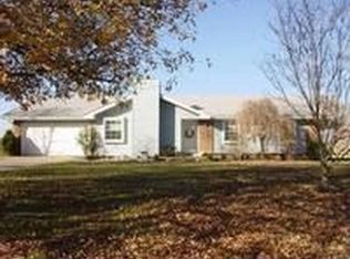 4119 S Tallyrand Ave, Rogersville, MO 65742