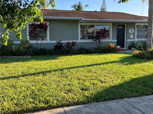 70 NE 214th St, Miami Gardens, FL 33179