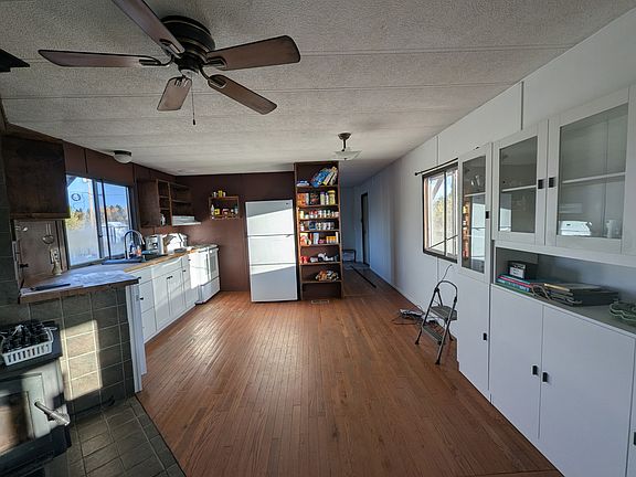 3rd image of 13982 Rustic Rd