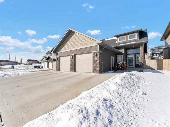 324 E Ranchview Ct NE, Medicine Hat, AB T1C 0G4