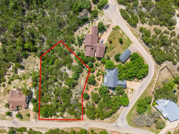 170 Crockett Dr, Kerrville, TX 78028