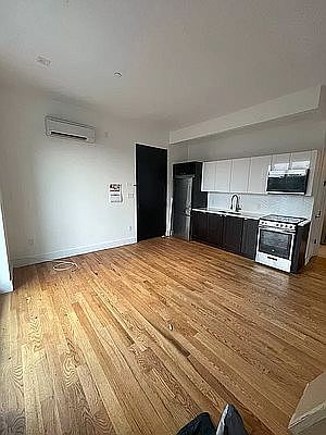 5th image of 2151 Bergen St #3D