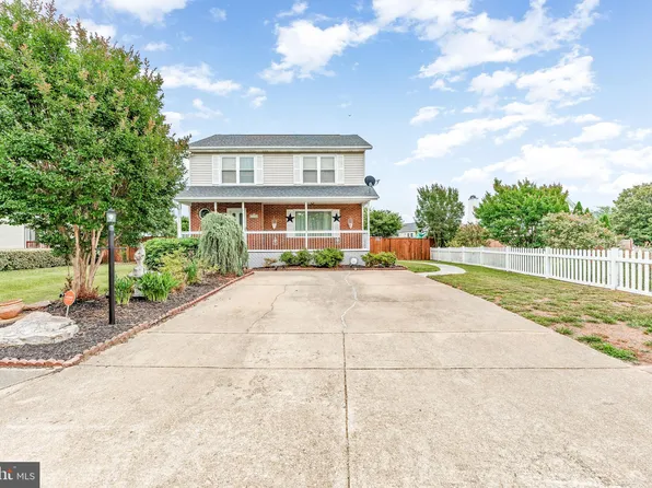 22040 Caravel Ct, Great Mills, MD 20634