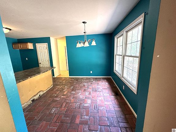 3rd image of 90 P Pool Rd