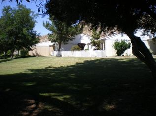 646 Gibbel Rd, Hemet, CA 92543