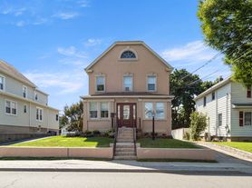 26 S Bayles Ave, Pt Washington, NY