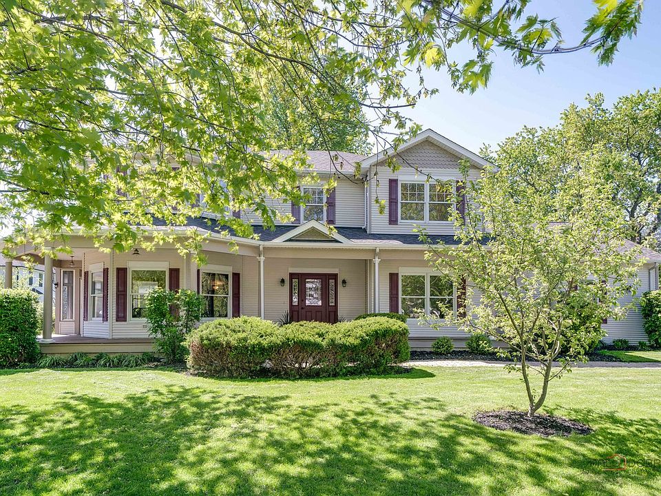 1st image of 30468 N Woodridge Ct