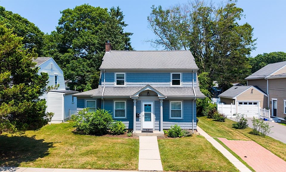 1st image of 564 Montgomery St