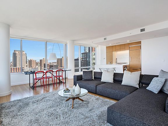 4th image of 2 River Ter APT 30E