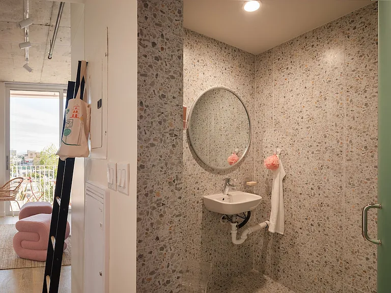 Sasan Lofts — Photo 12