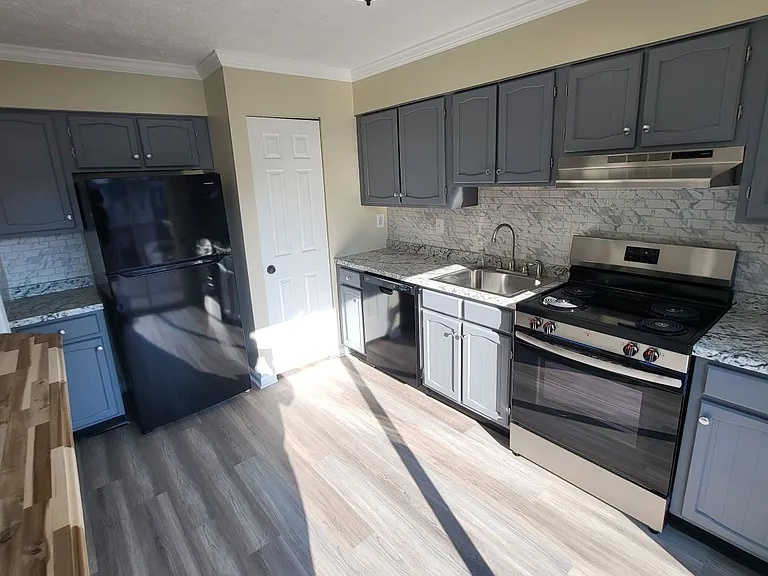 26 Sylvan Park Ct — Photo 5