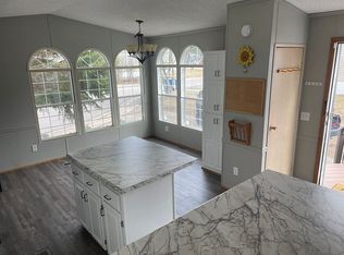 245 Camelot Rd, Burnsville, MN 55306