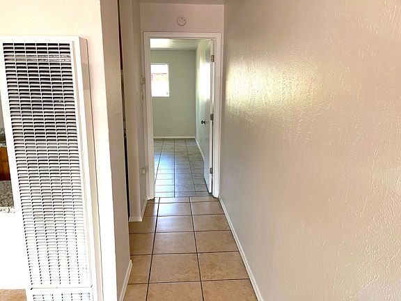 4th image of 433 Mesilla St SE #8