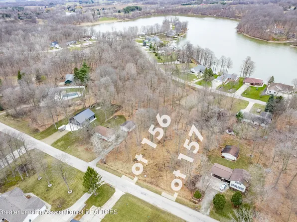156 Hardwood Trl, Perrinton, MI 48871