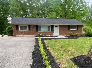 208 Avalon Dr, Danville, VA 24541