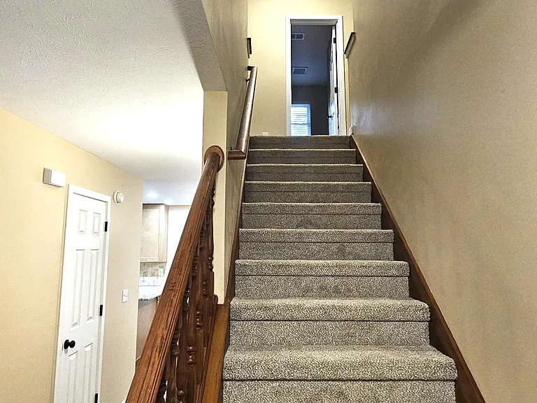 10279 Rosewood Ct — Photo 19