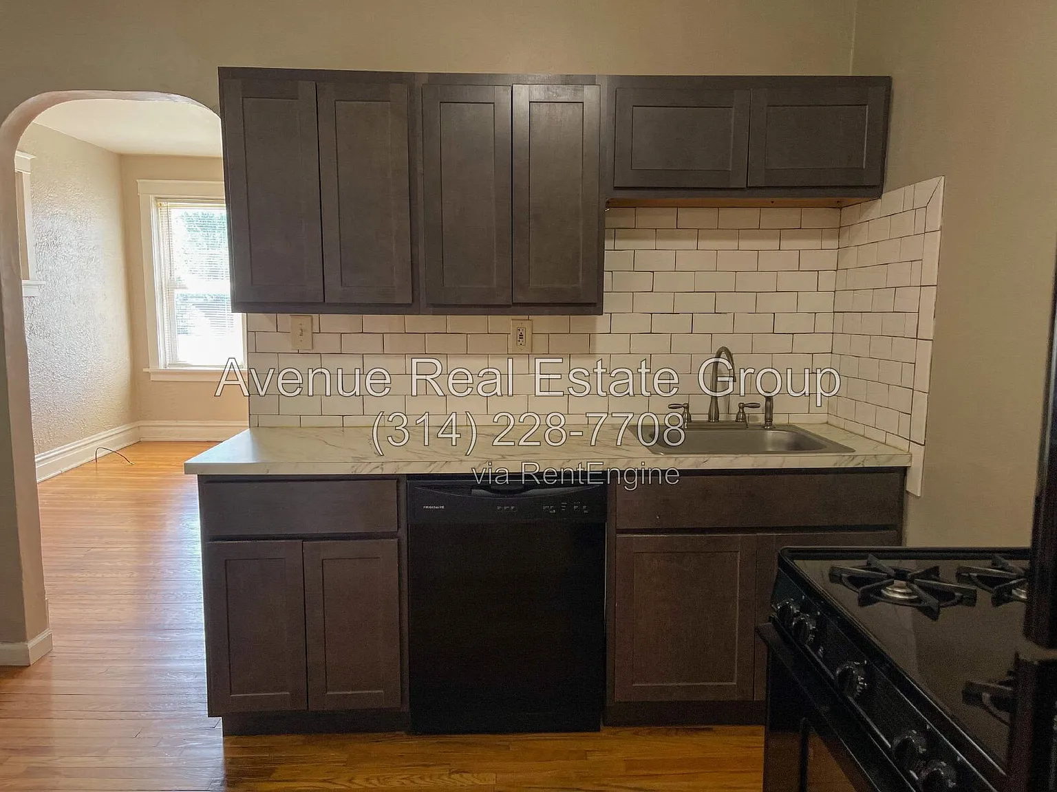 1 bed, 1.0 bath, $850 — Photo 3