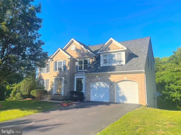 17090 Anns Brook Ct, Woodbridge, VA 22191