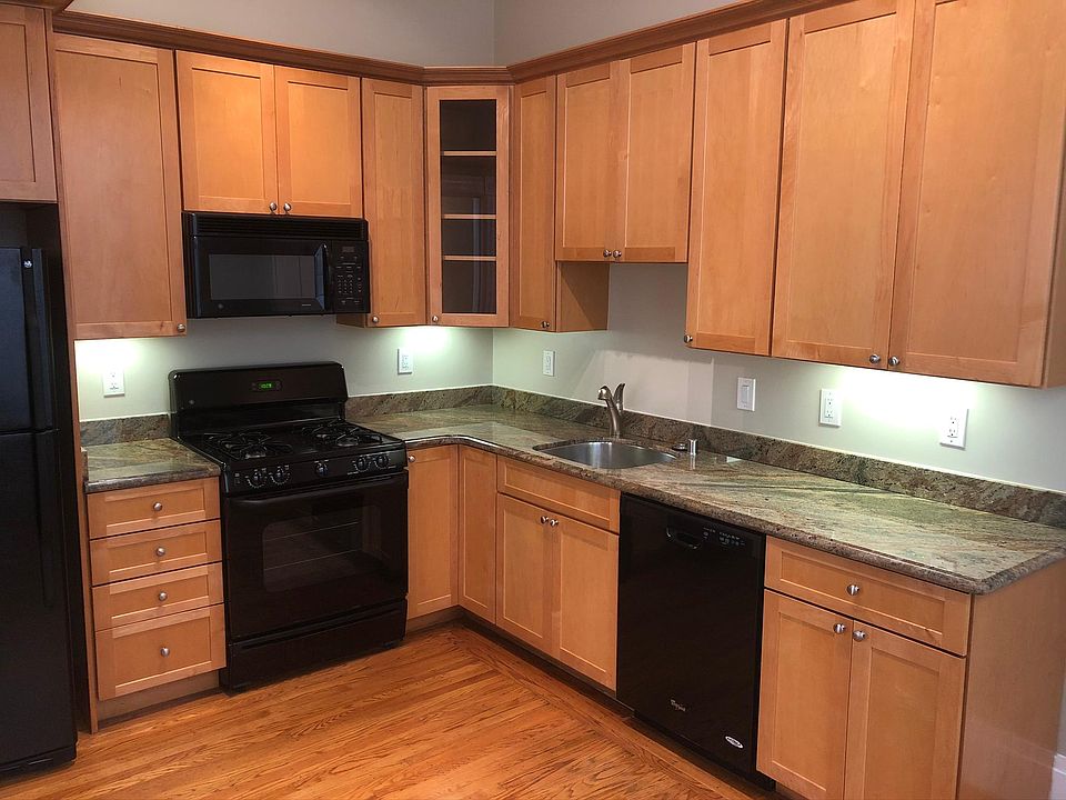 1st image of 2618 Greenwich St APT 3