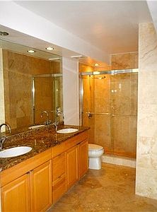 3rd image of 100 Bayview Dr #2/2