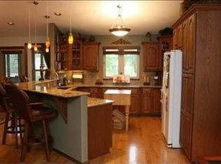 200 E Cedar Crest Rd, Rose Hill, KS 67133