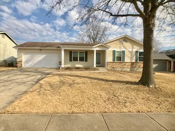 3rd image of 6335 Long Timber Dr