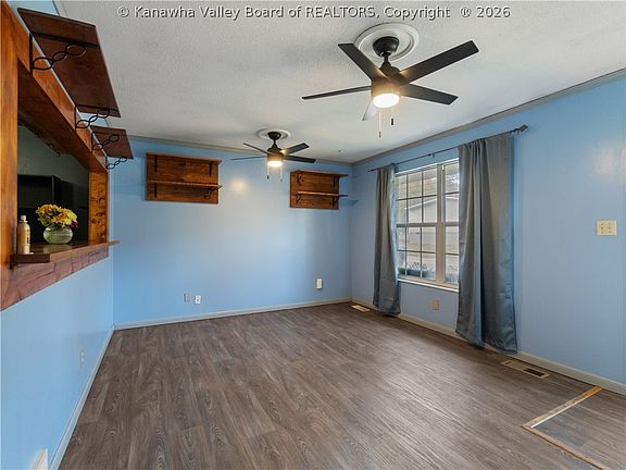 5th image of 1931 Bills Creek Rd