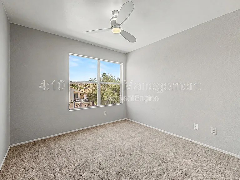 3236 E Hiddenview Dr — Photo 31