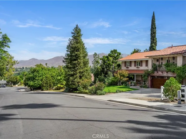 5820 Shaker Dr, Riverside, CA 92506